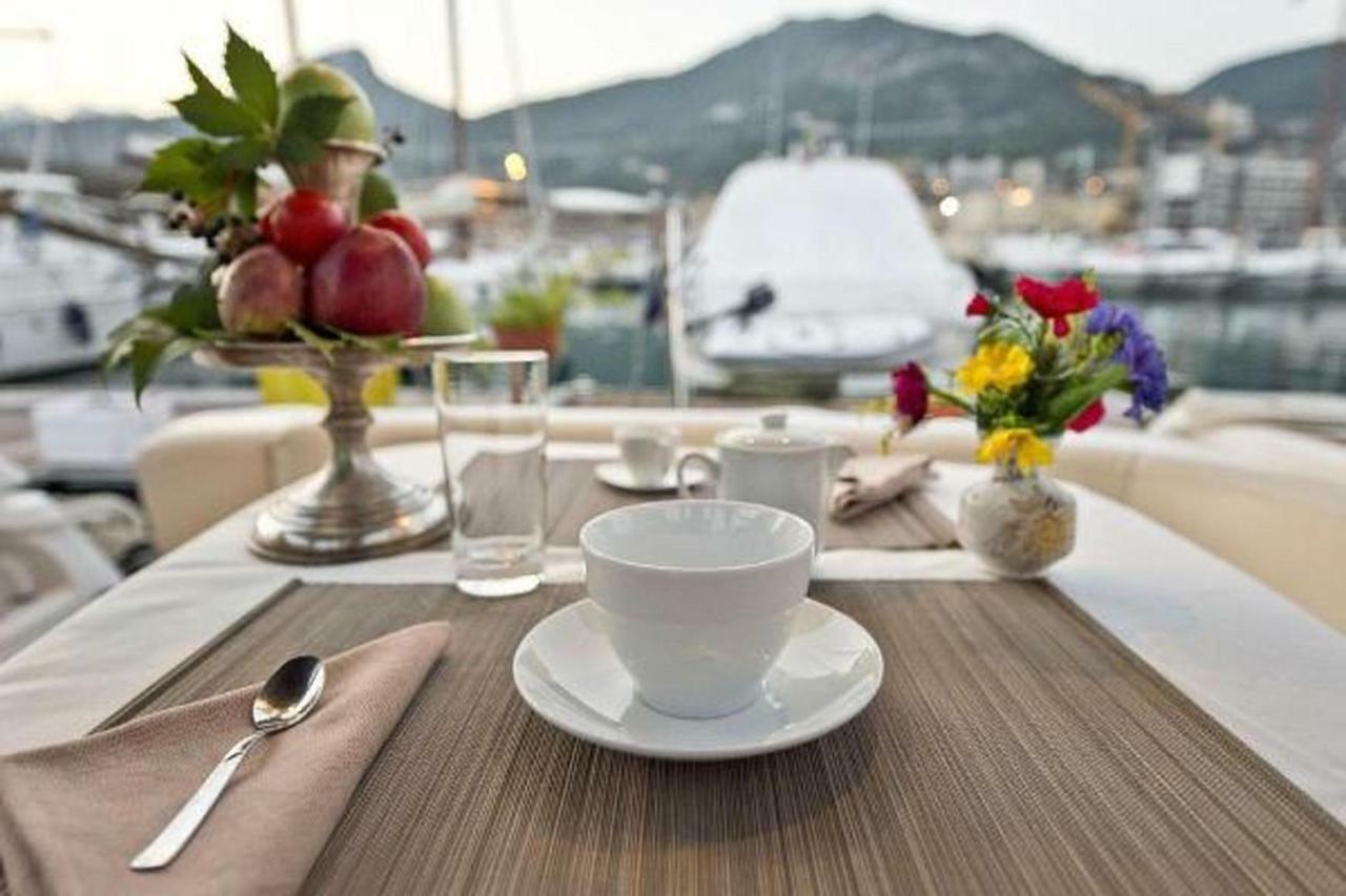 Yacht Suite Marina Di Grosseto Exterior photo