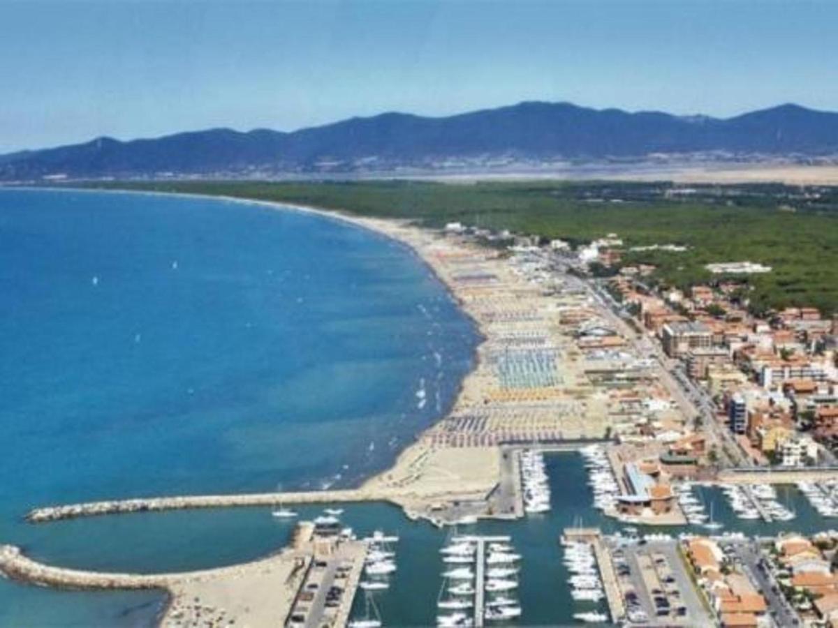 Yacht Suite Marina Di Grosseto Exterior photo